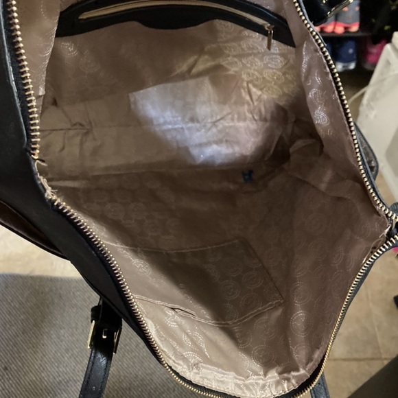 Michael Kors navy tote/purse - Picture 5 of 7